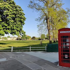 twickenham-apartments-by-charles.brighton-hotels-england.com/